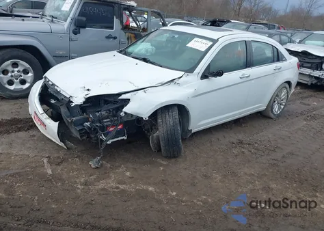 2013 Chrysler 200 Limited из США, поврежденный, VIN 1C3CCBCG3DN504676